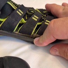Keen Newport H2 Water Hiking Boat Shoes Kids, Sz 2 Black/Green