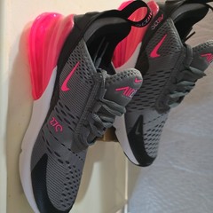 Nike Air Max 270 Smoke Grey Hyper Pink (GS) 4.5Y (943345-031) = 5.5 US Women’s