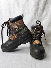 Magellan Outdoors PVC Camo Boot II Kids Size Youth 1
