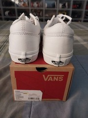 Size 3 – Vans Kid’s Old Skool Shoe – True White / True White VN0A4BUUQLZ