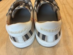 6374) Burberry Mini Markham Plaid Check Strap Shoes EUR SIZE 33 (US Size 2)