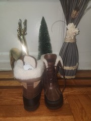 UGG Brown Shearling Lined Leather Snow Boots Unisex Kids Lace Up Fur Trim