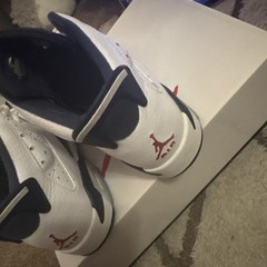 Jordan Air Jordan 6 Retro GS White/Blue/Red Mid Top Sneaker 6Y 384665-164
