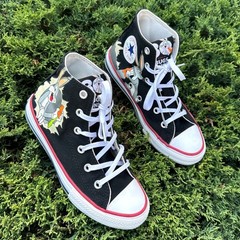 Converse Chuck Taylor Bugs Bunny 80th Anniversary High Top Sneakers Kids Size 1