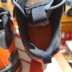 Nike Air Max 270 React „Total Orange“ BQ0103 006 Youth Size 4Y- NEW IN BOX