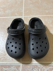 Crocs Fur Lined Slip On With Strap/Unisex/Black/Sz M4, W6/Dual Action Comfort