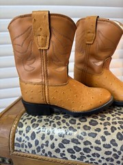 OLD WEST OSTRICH LEATHER & LEATHER, SZ 7, UNISEX FOR A LITTLE ONE, NEW W/OUT B0X