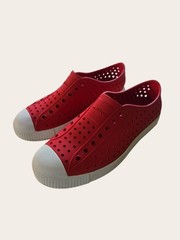 Native Kids Jefferson Sneaker, Red, Slip On Shoes Water Proof Big Kids J5 US 5