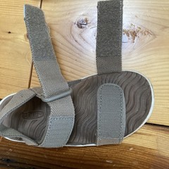 KEEN Elle 9 Backstrap Sandals Washable Footwear Tan Adjustable Hook & Loop Open