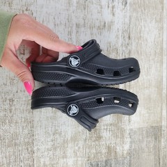 Crocs Classic Kids Clog Sandals Sz C8 8 Black Rubber Comfort Slip On Round Toe