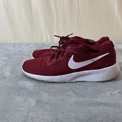 Nike Tanjun Team Running Sneakers Size 7Y/ EUR40