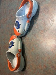 Crocs Kids Classic Rocket Ship Space Clog Gray/Orange Moving Stars Glow Size c8