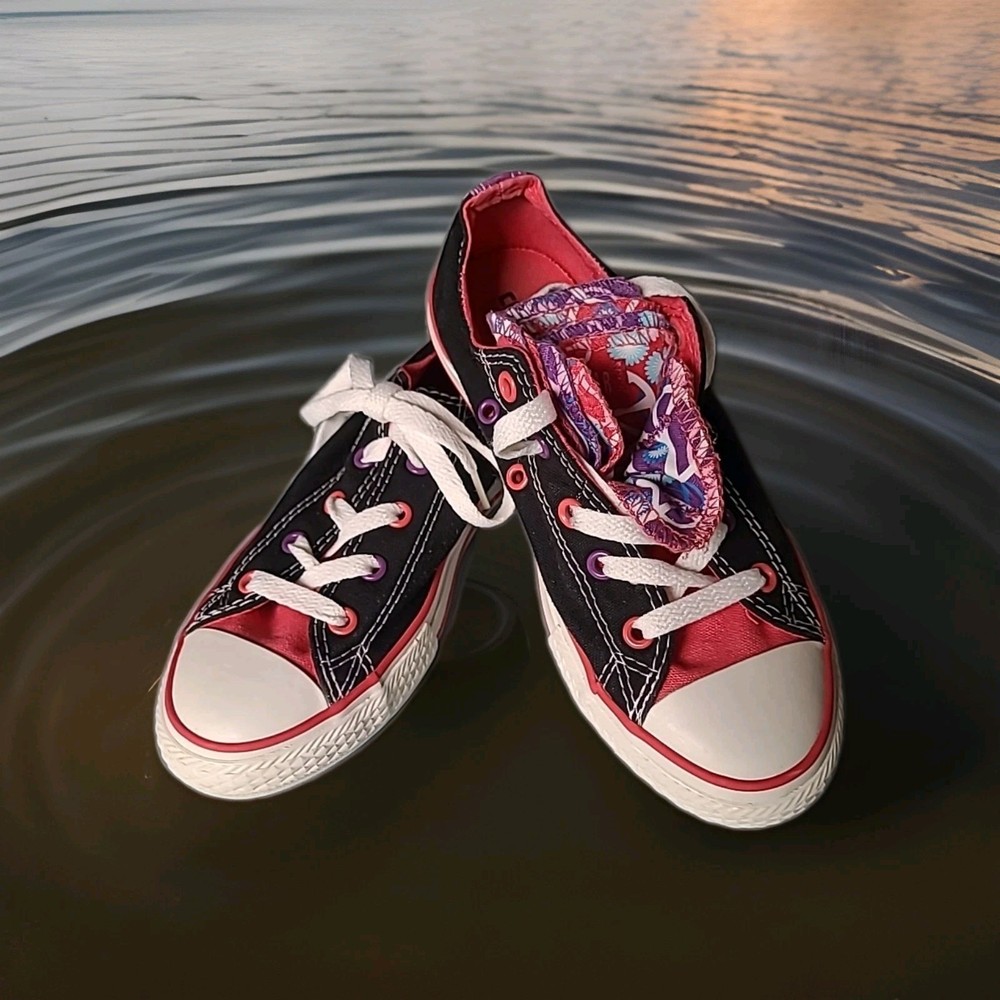 Converse Youth Size 2 Chuck Taylor All Star Low Sneakers 5 Tongues 20.5 CM