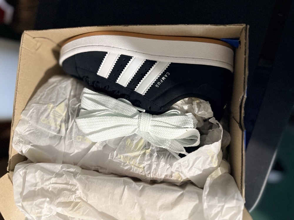 Adidas Campus 00s J Black and White 4 Youth NEW with Box