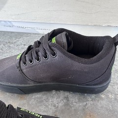 Heelys Pro 20 Minecraft Black Skate Shoes With Wheels Size Youth 1 Worn Once