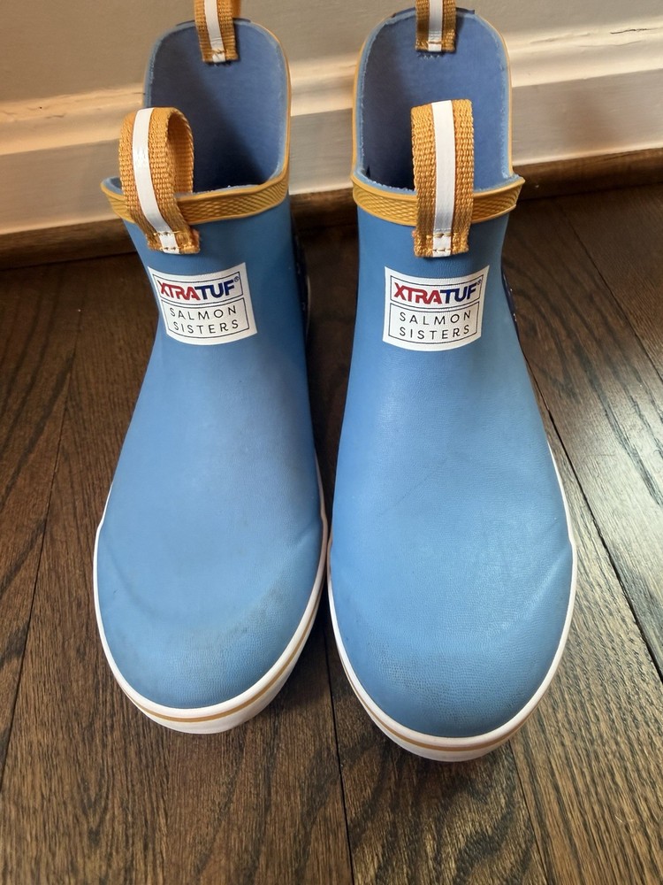 Xtratuf Boots Kids Size 4 Blue EUC