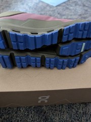 On Cloud Cloud Hero Mid Waterproof 4y Brand New In The Box!!