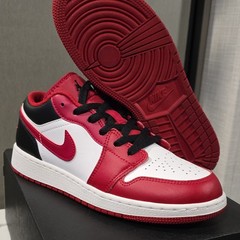 Jordan Air Jordan 1 Low GS Kids 6.5Y Red/White/Black Leather 553560-163