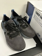 Nike Epic React Flyknit 2 sneakers Thunder Grey/Ocean Fog“ US Sz 5Y Youth 23.5CM