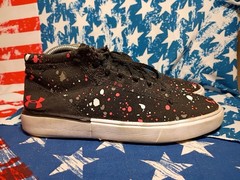 Under Armour Kickit2 Paint Splatter Size 5.5Y Black Shoes 1301970-001