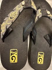 EUC Teva Mush So 2 Youth Flip Flops Sandals Unisex Wide Strap Black Yellow Gray