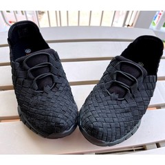 Bernie Mev Kids Cuddly Black Woven Elastic Slip On Sneakers Size 33 Youth/1.5