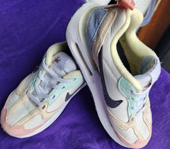 Nike Air Max Dawn Multicolor Kids Sneakers Suede Fabric Size 2Y/33.5 EU