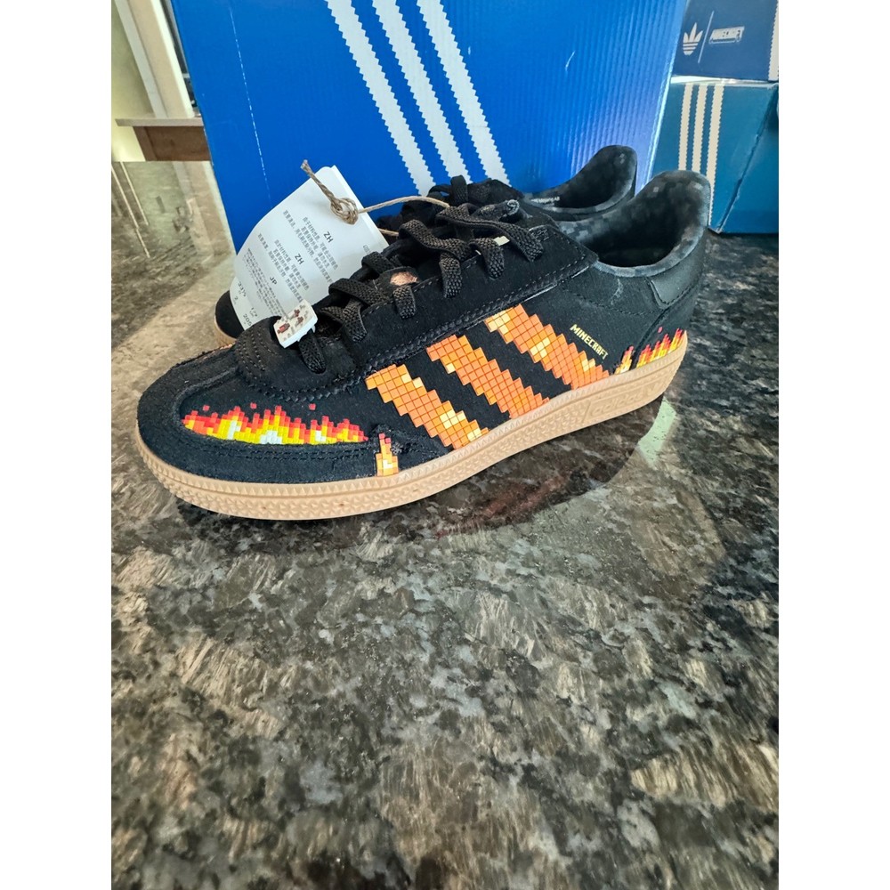 Adidas Minecraft Samba Fire Black Orange Yellow Pixel Sneakers Kids GZ2005 Sz 3