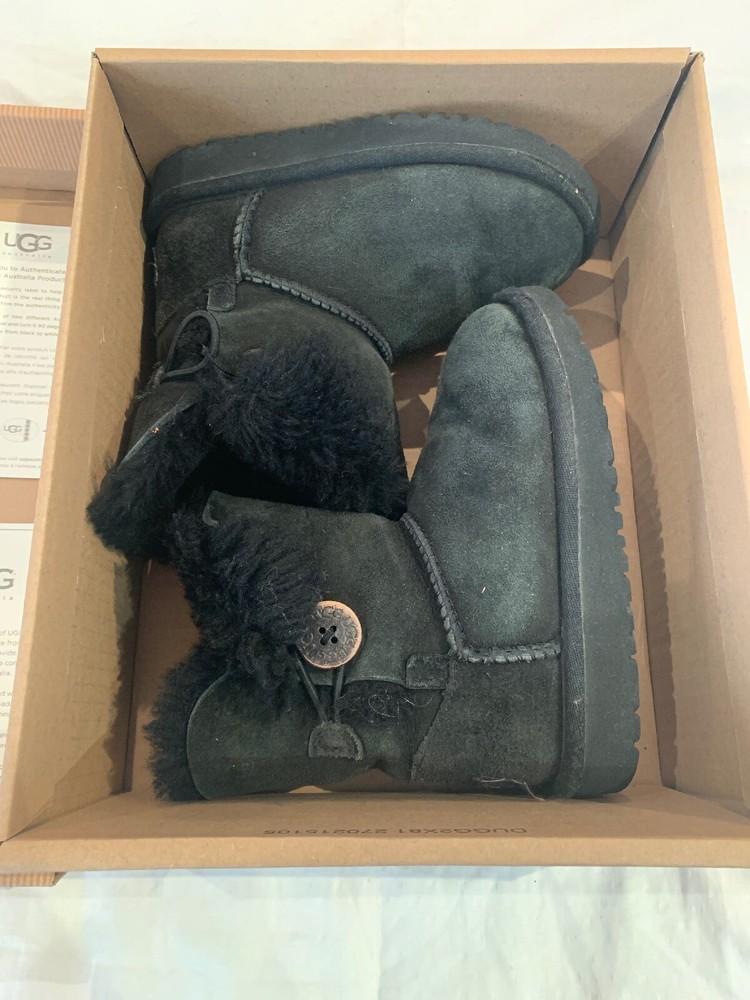 UGG Australia Black Kids K Bailey Button 5991TT Boots Size USA 10, Original Box