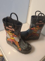 Power Rangers Mystic Force Red Ranger Kid’s Buster Brown Rain Boots Size 11