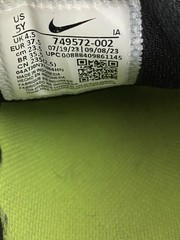 Nike AIR Max INVIGOR Size 5Y Black Gray Volt Green Youth Shoes Sneakers