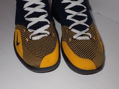Nike KD 11 Kevin Durant React Flyknit Kids Size 7Y 7 Youth Navy Blue & Yellow