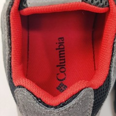 Columbia Kids Black Omni Grip Redmond Waterproof BY2857-012 Sz 5 Hiking Trekking