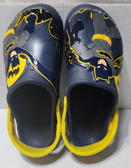 Crocks Batman Kids Classic Clogs Big Kid Shoe Size J3
