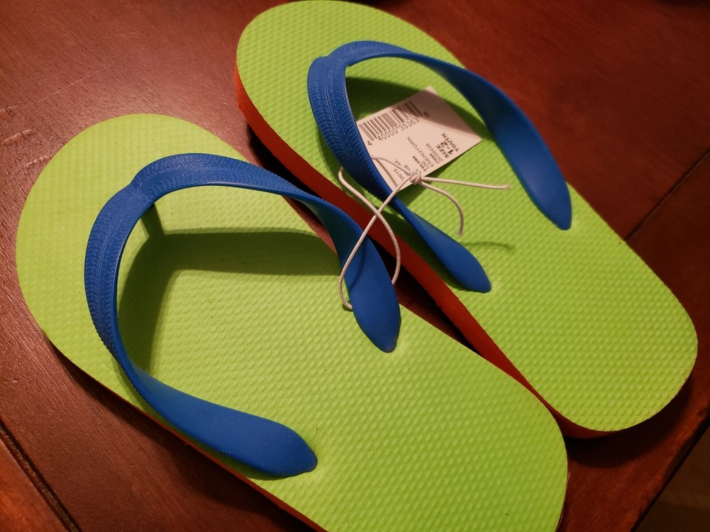 NWT The Children’s Place Green, Orange, Blue Flip Flops Size 1/2 Youth