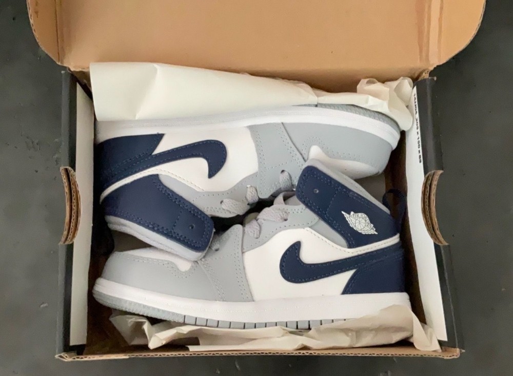 Nike Kid’s Air Jordan 1 Mid Sneaker White/Midnight Navy-Wolf Grey Size 10c