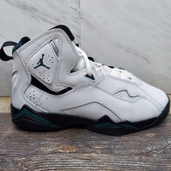 Jordan True Flight White Black Oxidized Green 343795 133 GS SZ 5.5Y Women’s 7