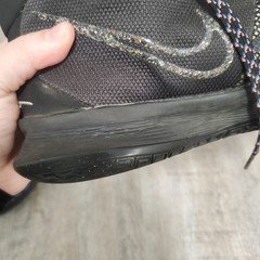 Nike Grade School Kyrie 7 Sneakers Size 7Y