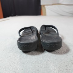 Crocs Sandals Kids Size 5 Black Flip Flop Rubber Casual Beach Pool Shoe Ocean