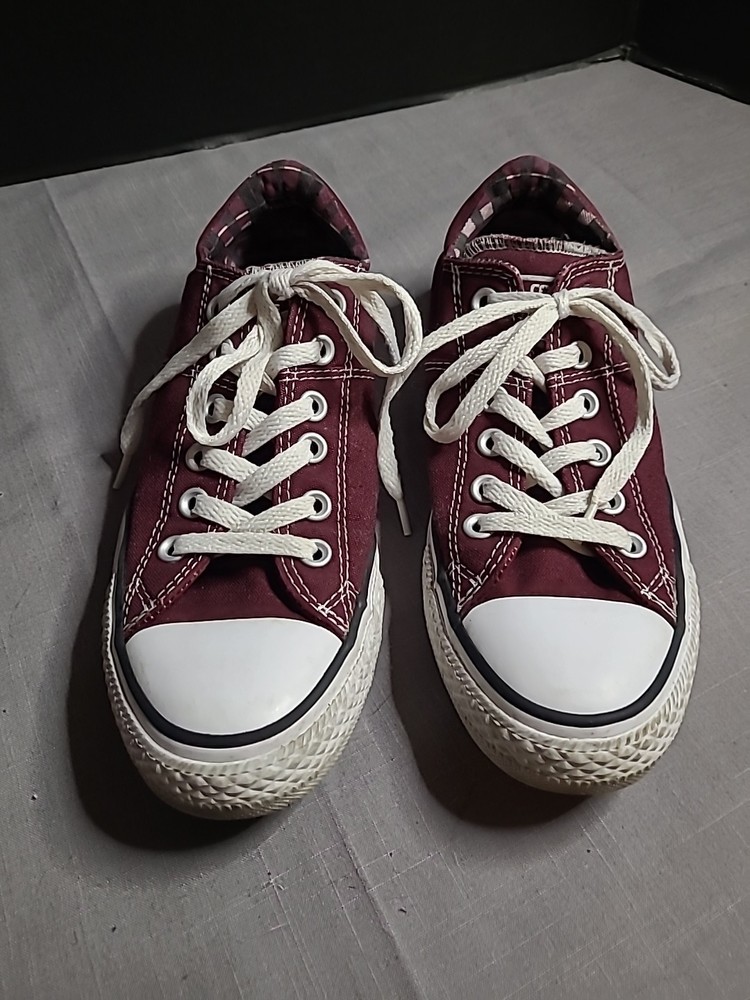 Converse Chuck Taylors Maroon Madison Low Tops With Plaid Size 8