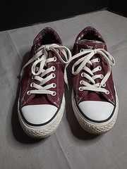 Converse Chuck Taylors Maroon Madison Low Tops With Plaid Size 8