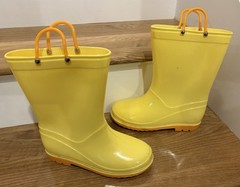 Yellow Rubber Rain Boots with Pull On Handles~Youth Kid’s~Size US 2~EUR 34