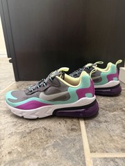 Nike Air Max 270 React US Grade School Size 4.5Y NEW WITH BOX BQ0103-007 2019