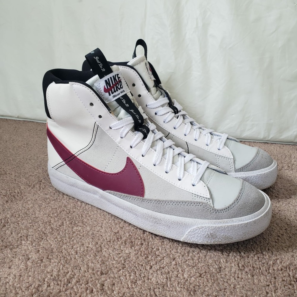 Size 6.5Y (GS) – Nike Blazer Mid 77 SE White Rush Maroon White Gray Black