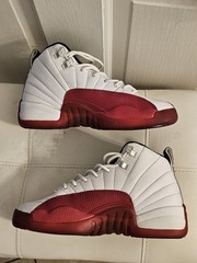 AIR JORDAN 12 RETRO GS – WHITE/BLACK/VARSITY RED – SZ 5Y 153265- 116