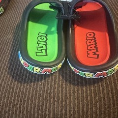SUPER MARIO BROS & LUIGI Comfort Slides Sandals Youth Size 3 NEW