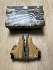 Timberland 6″ Premium Classic Waterproof Kids Wheat Boots Size 11.5 M NEW