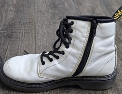 Dr Doc Martens Pascal 1460 J Size 5 White Patent Leather Combat Lace Up