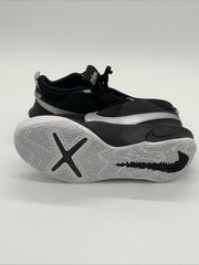 Nike Team Hustle D10 Low Black/Metallic Silver Kids 6.5Y CW6735 004
