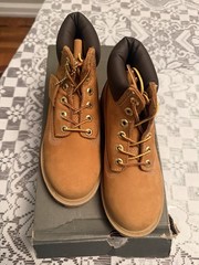 Kids Timberland Construction Size 13.5